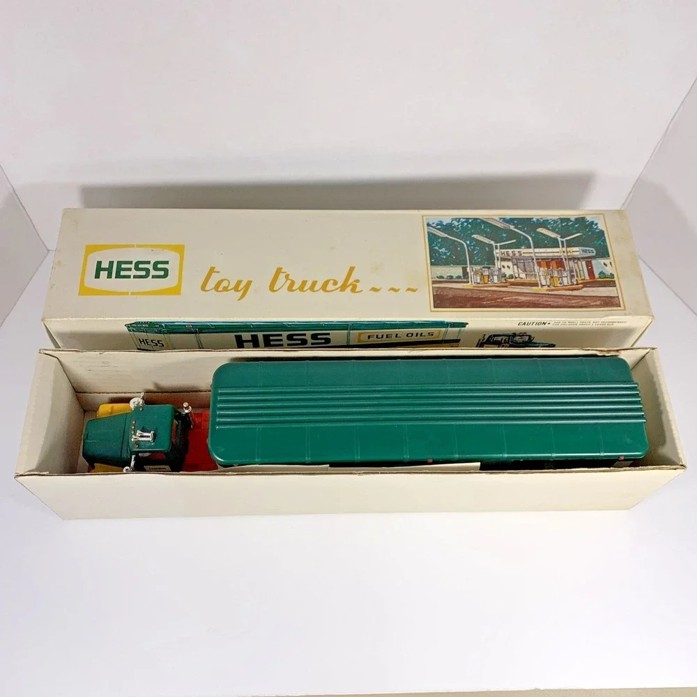 RARE Vintage‎ 1976 HESS Toy Tanker Truck w/ Barrels & Card in Original Box